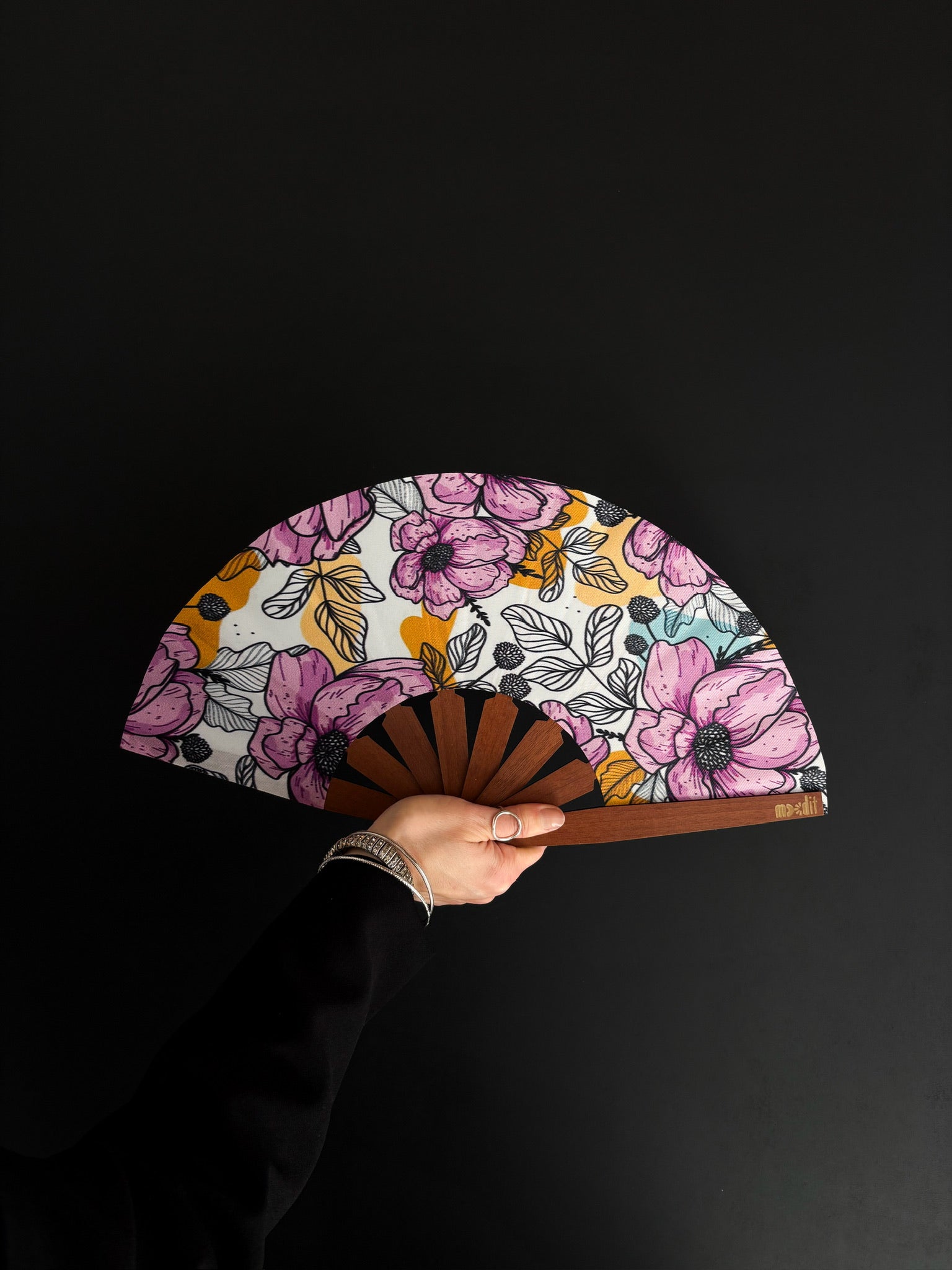MAGNOLIA