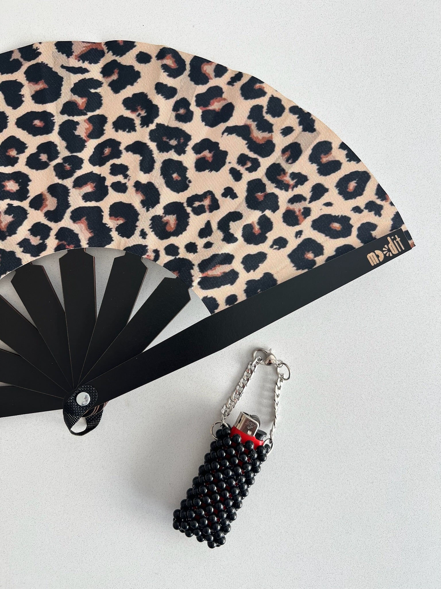 BLACK LIGHTER HOLDER