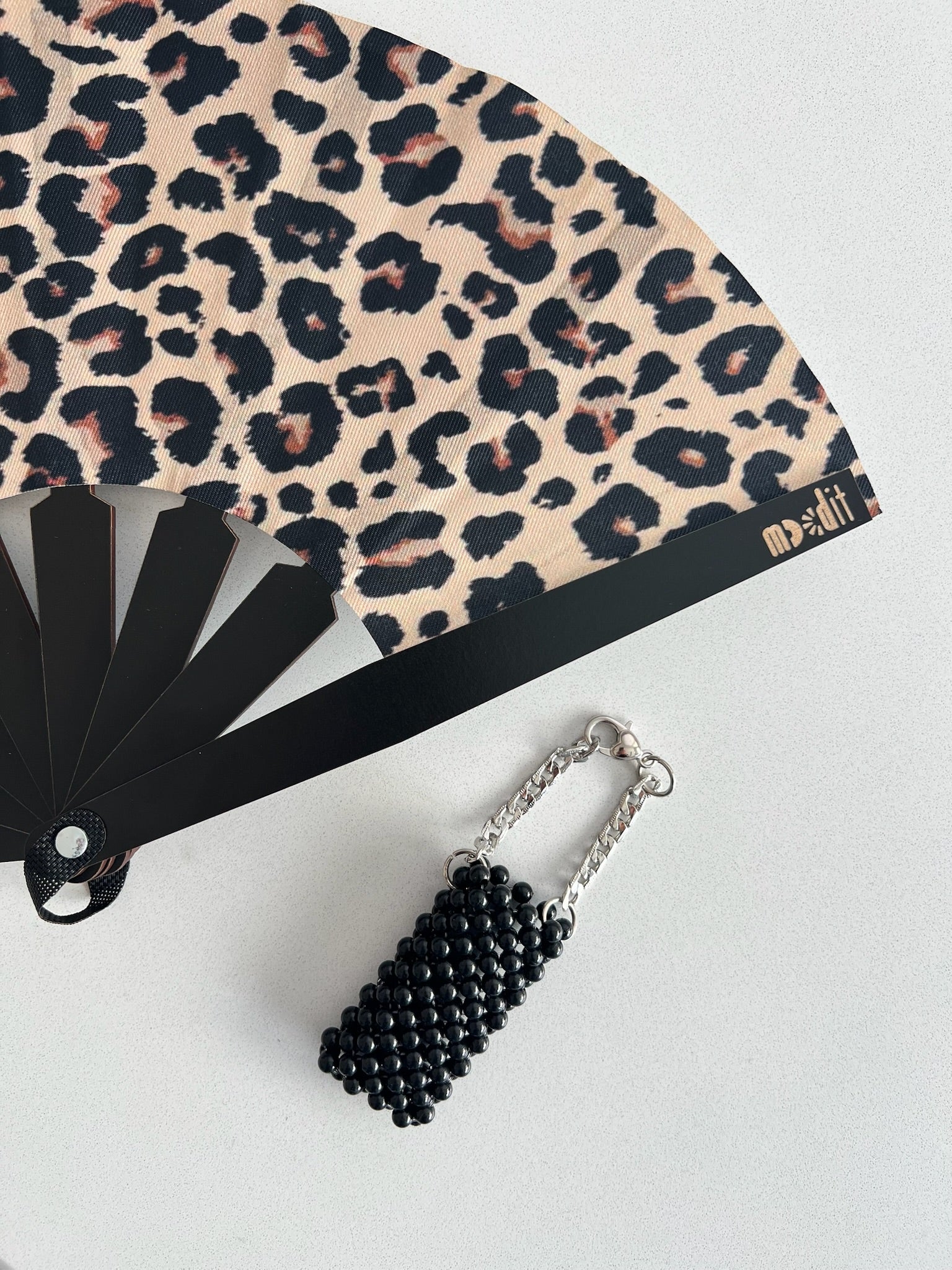 BLACK LIGHTER HOLDER