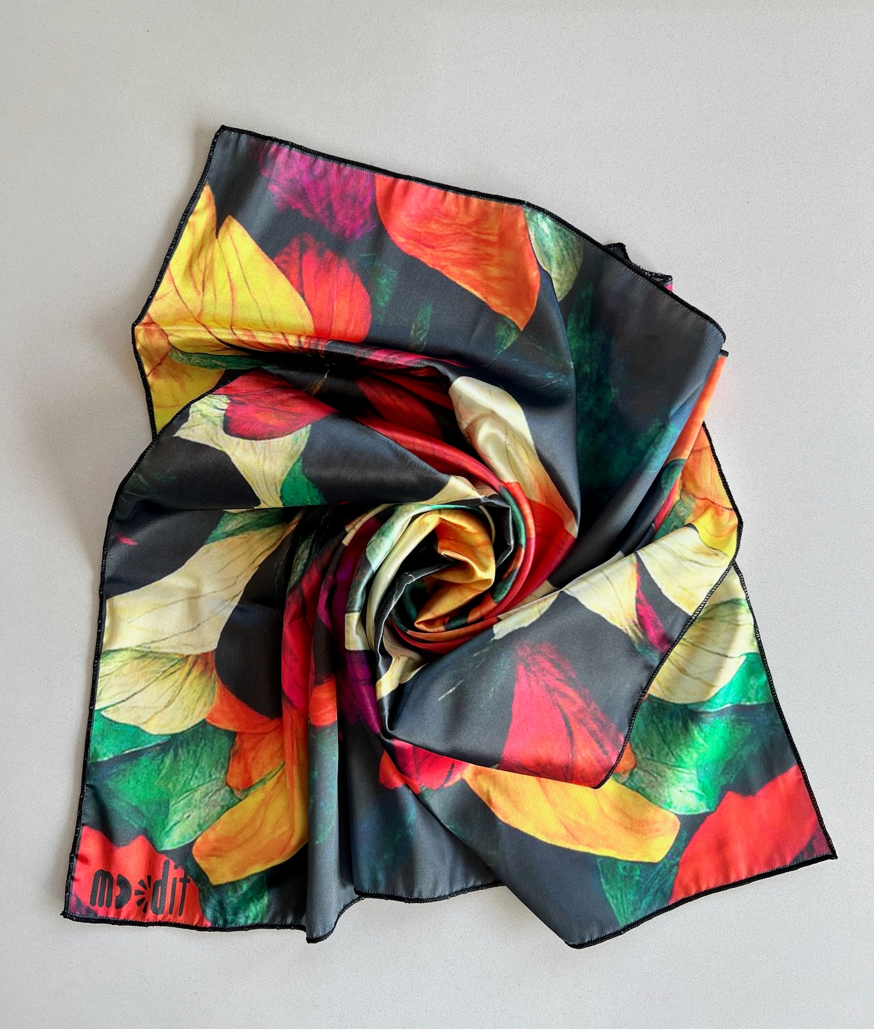 Kerchief AZALEA